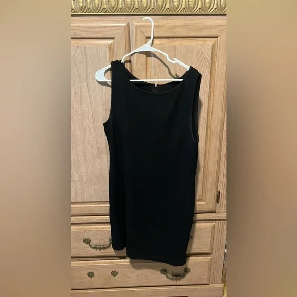 St. John Caviar black dress, size 12. Sleeveless with zip closure on back. - Picture 8 of 9